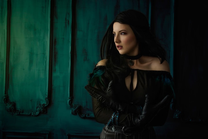 Yennefer of Vengerberg by niamash (Witcher 3) cosplay 5