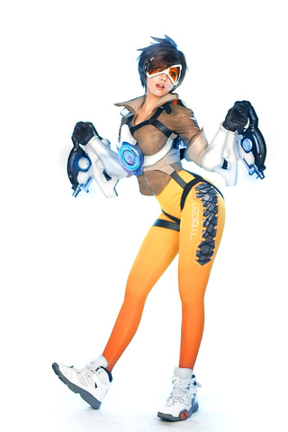 Tracer by TashaCosplay (Overwatch) cosplay 4