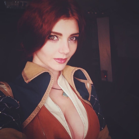 Triss by mellu (Witcher 3) cosplay 6
