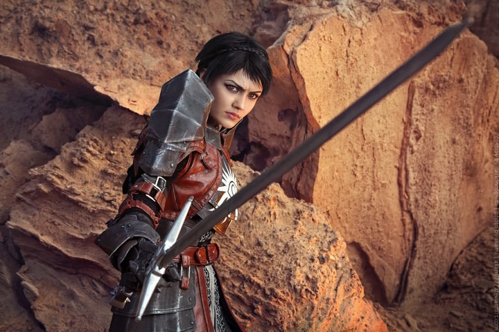 Cassandra Pentaghast by Dark Incognito (Dragon Age II) cosplay 5